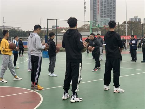 当小学体育老师需要什么条件